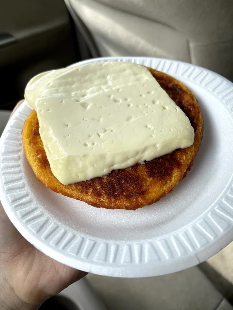 Arepa De Choclo Con Queso Sweet Corn Arepa with Cheese
